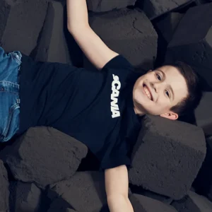 Scania Kläder | marinblå t-shirt med ordmärke – barn